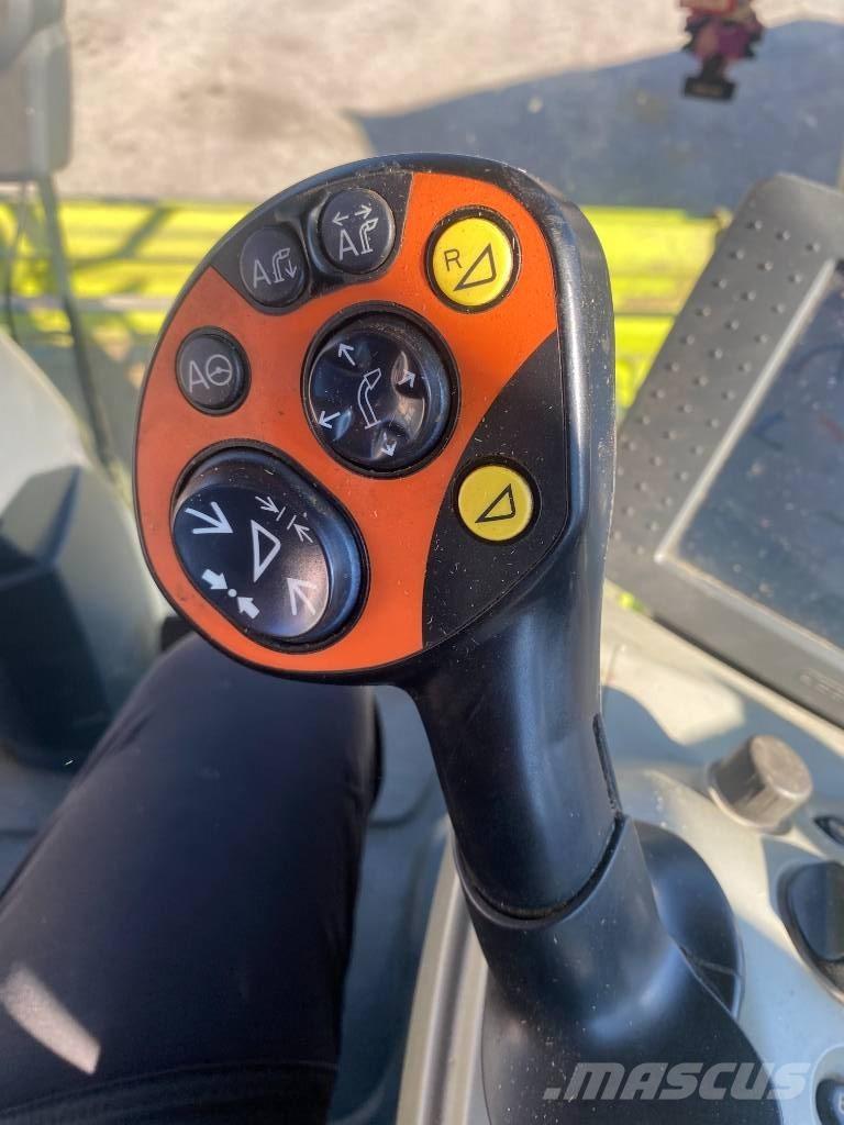 CLAAS Jaguar 950 Önjáró szecskázók