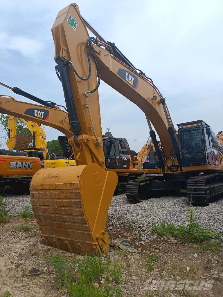CAT 330D2 Lánctalpas kotrók