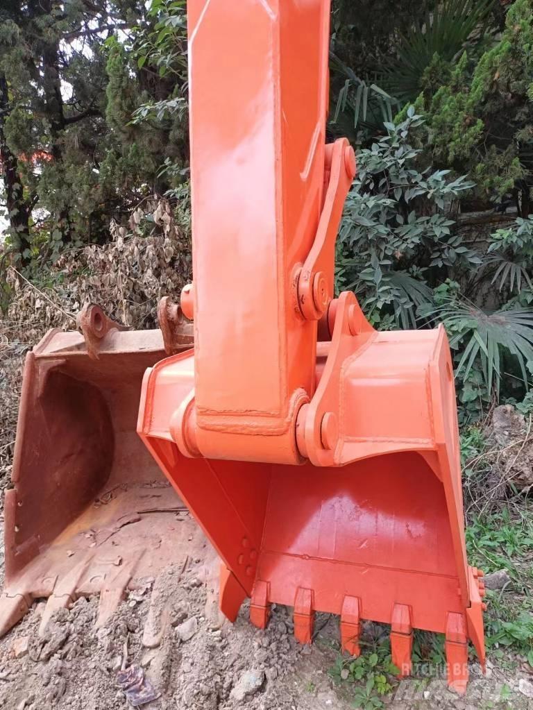 Hitachi ZX120-6 Lánctalpas kotrók