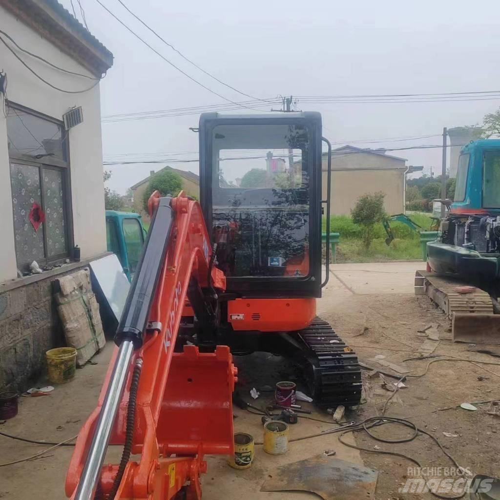 Kubota U 35 Mini kotrók < 7t