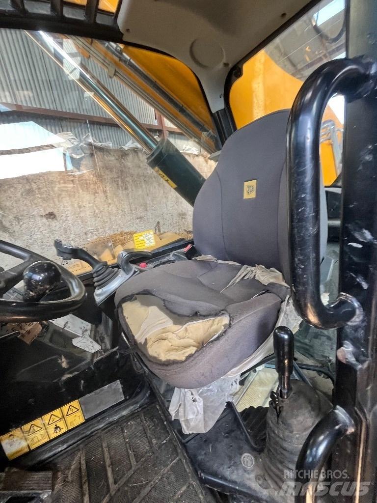JCB 540-170 Teleszkópos rakodók