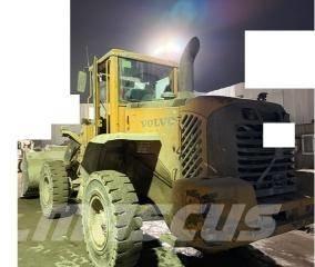 Volvo L 90 E Gumikerekes homlokrakodók