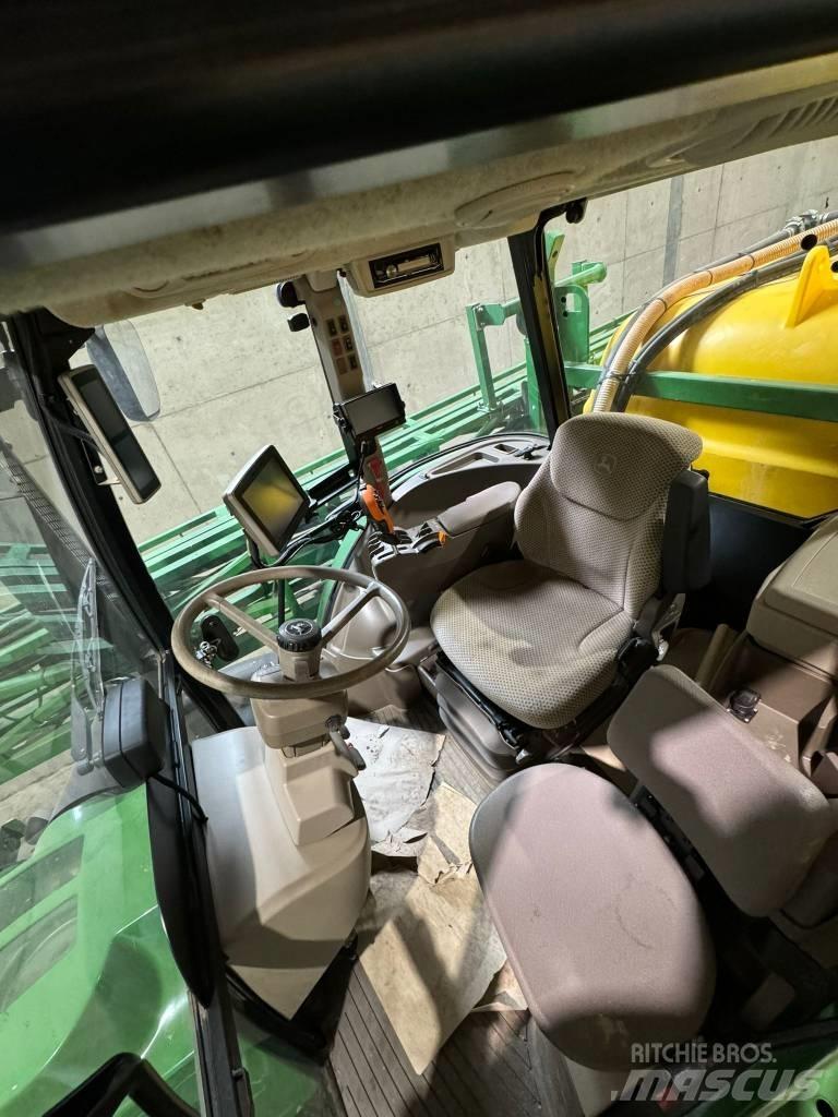 John Deere R4040i Önjáró trágyaszórók