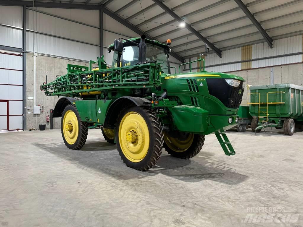 John Deere R4040i Önjáró trágyaszórók