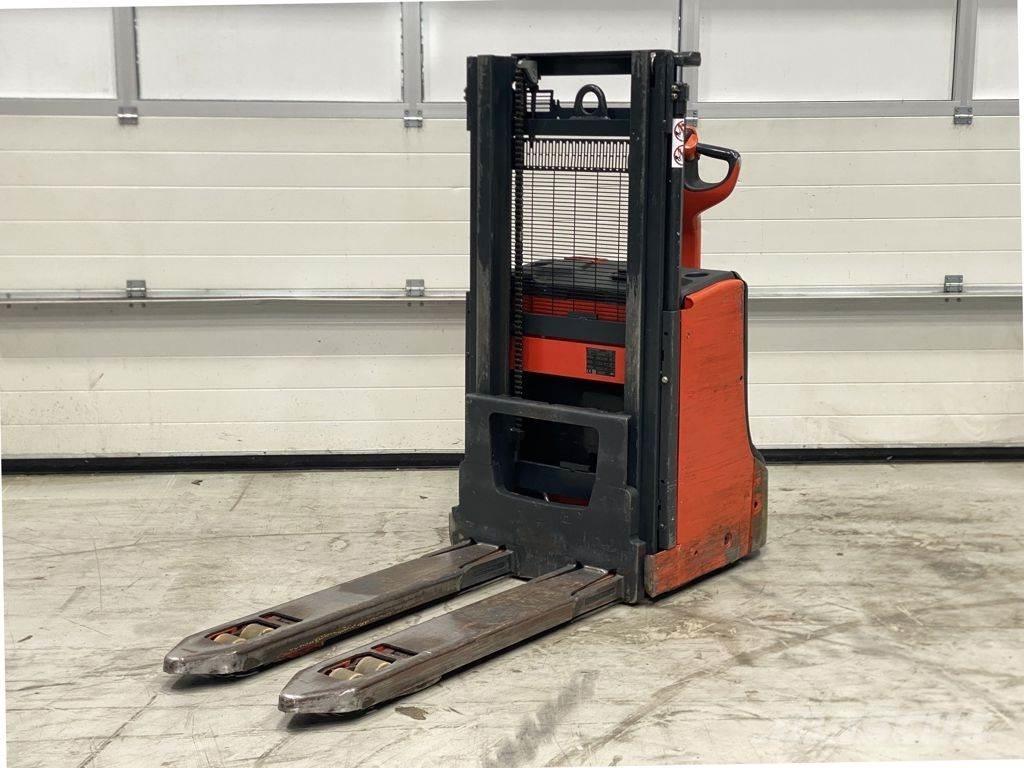 Linde D08 Gyalogkíséretű targonca