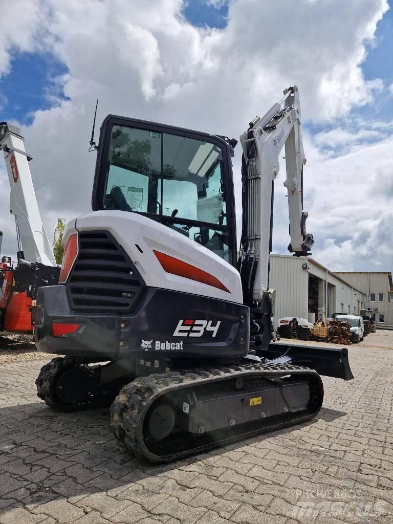 Bobcat E34 Mini kotrók < 7t