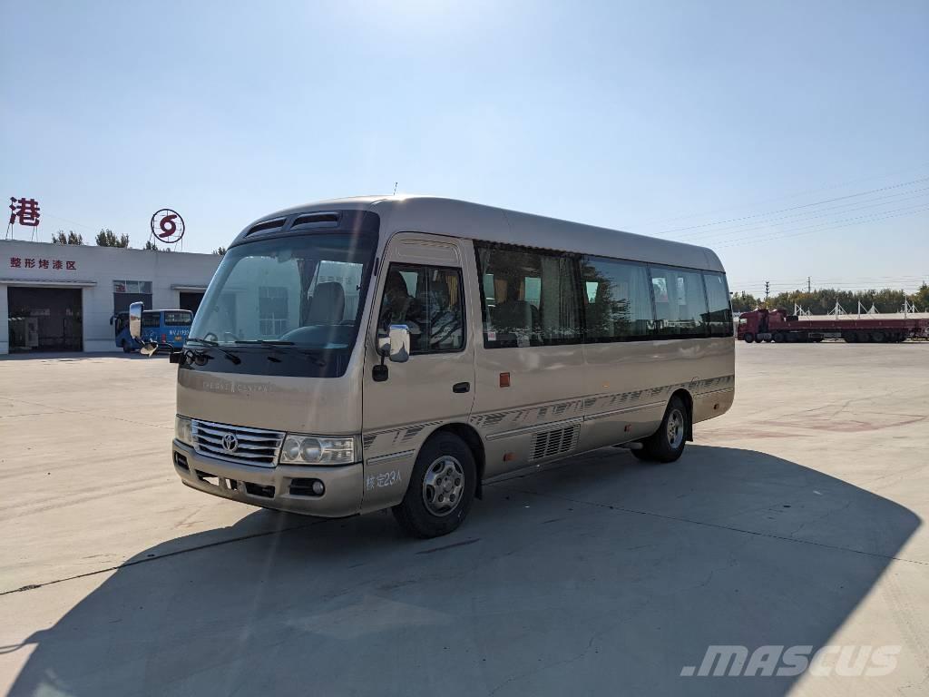 Toyota Coaster Bus Mini buszok