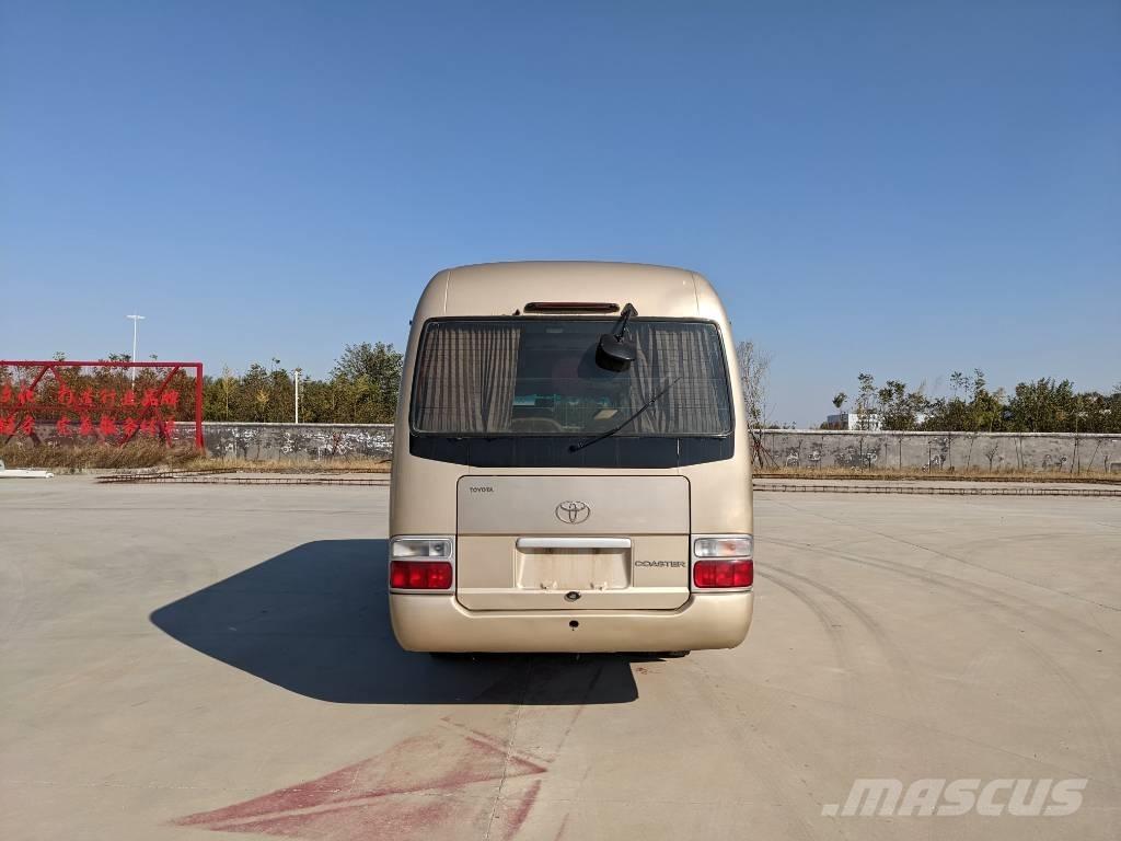 Toyota Coaster Bus Mini buszok