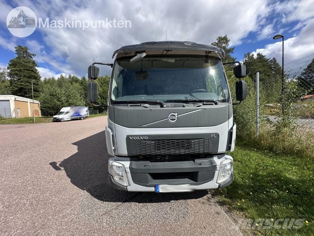 Volvo FL 240 Dobozos teherautók