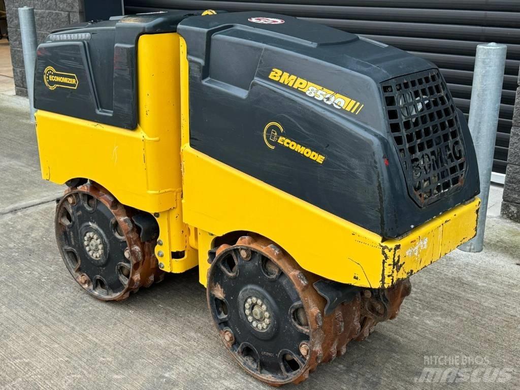 Bomag BMP 8500 Vibrátorok