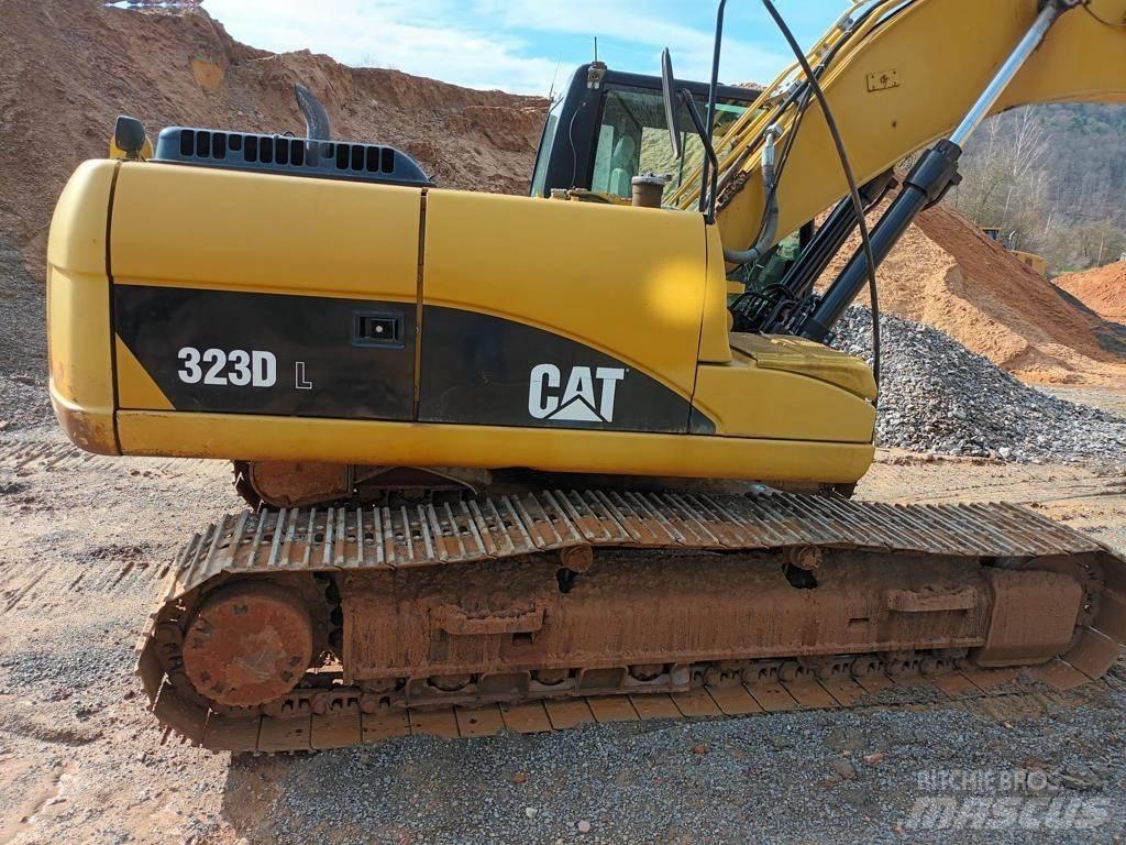 CAT 323 DL Lánctalpas kotrók