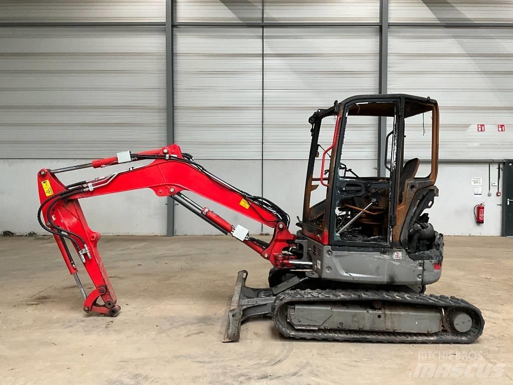 Bobcat E 35 Z Mini kotrók < 7t