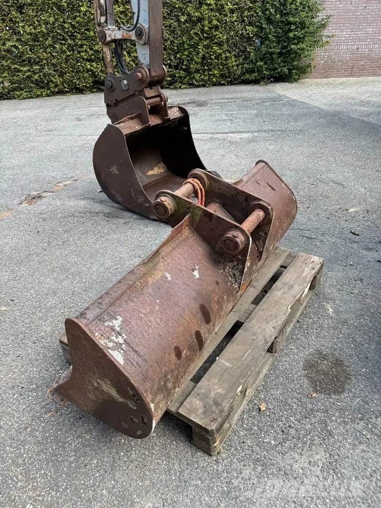 Takeuchi TB 175 Közepes (midi) kotrók 7 t - 12 t