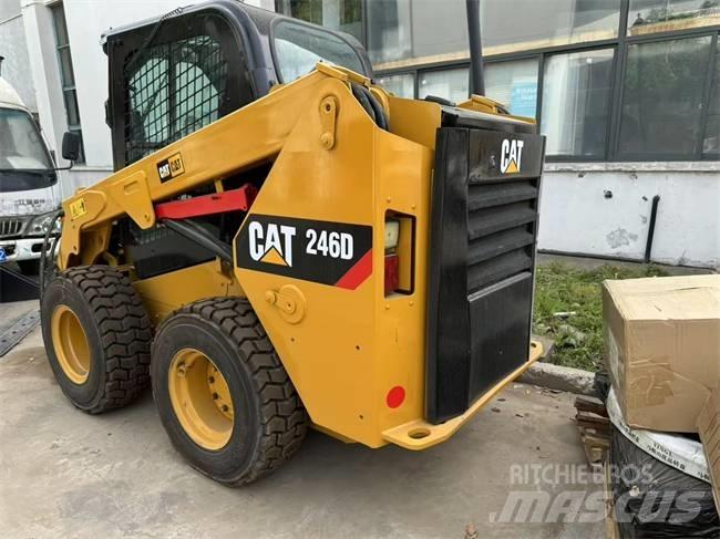CAT 246 D Kompaktrakodók