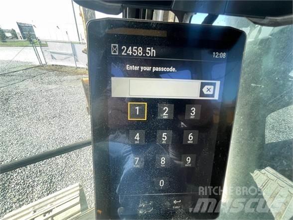CAT 320 Lánctalpas kotrók