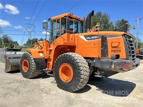 Doosan DL300 Gumikerekes homlokrakodók