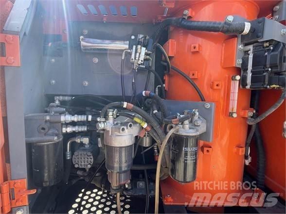 Hitachi ZX120 Lánctalpas kotrók