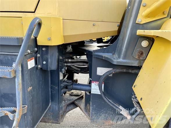 Komatsu WA320 Gumikerekes homlokrakodók