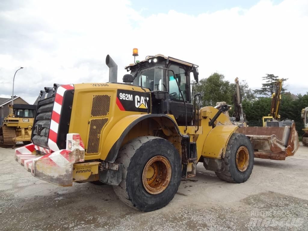 CAT 962 M Gumikerekes homlokrakodók