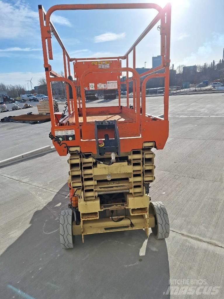 JLG 3246 ES Ollós emelők