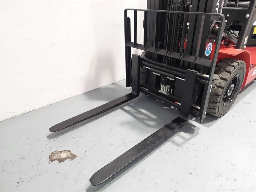  EFL252 Litio Elektromos targoncák
