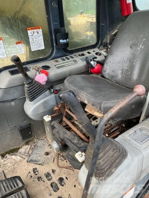 Komatsu PC 200 Lánctalpas kotrók