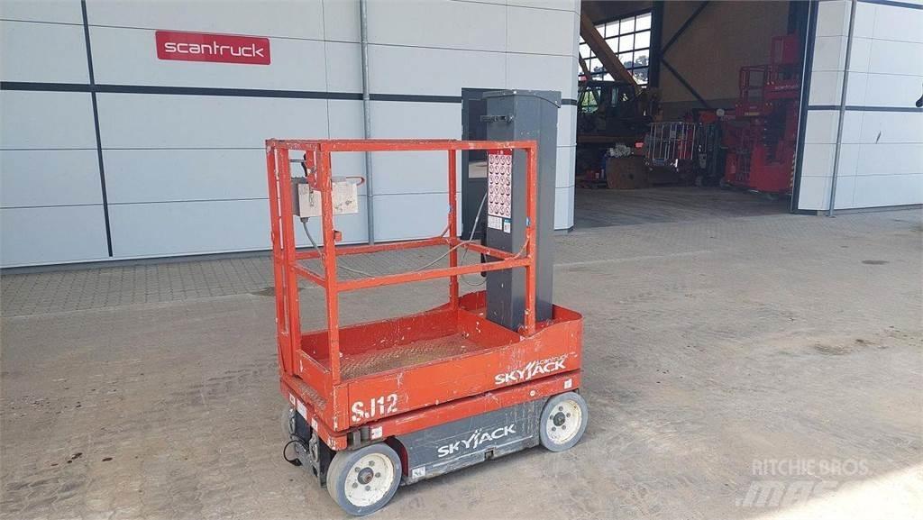 SkyJack SJ12 Személyemelők