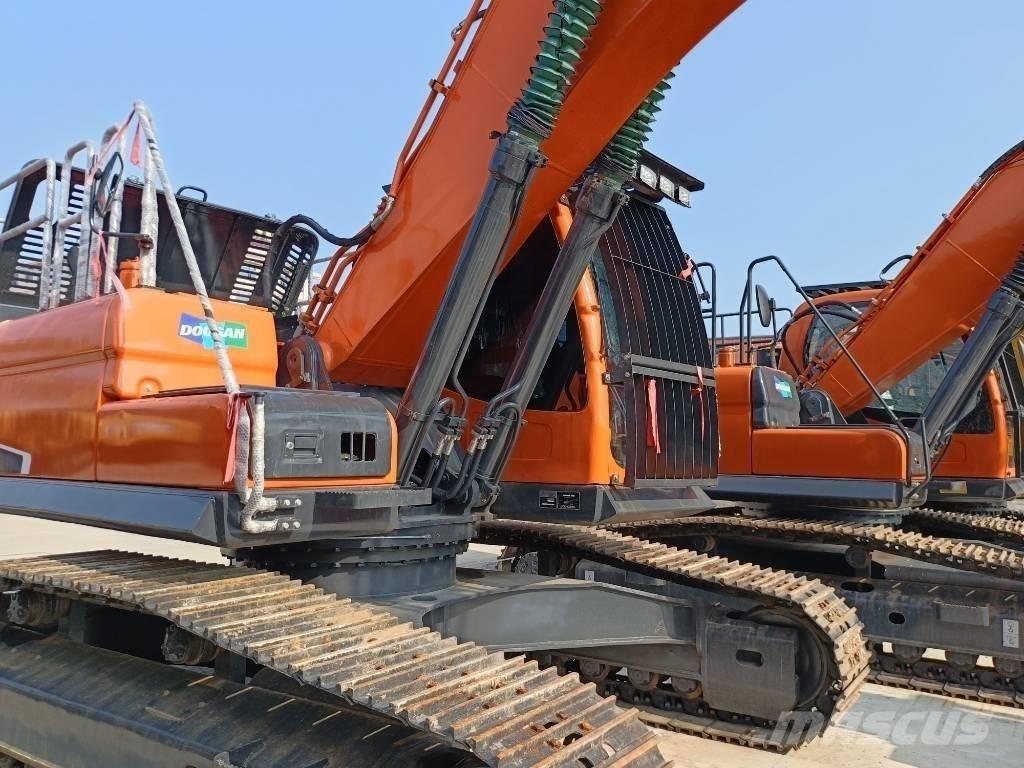 Doosan DX300-9 Lánctalpas kotrók