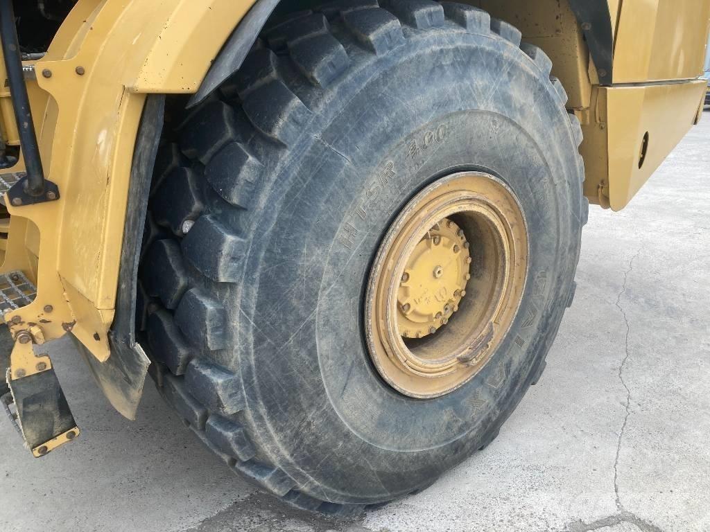 CAT 745 Csuklósdömperek