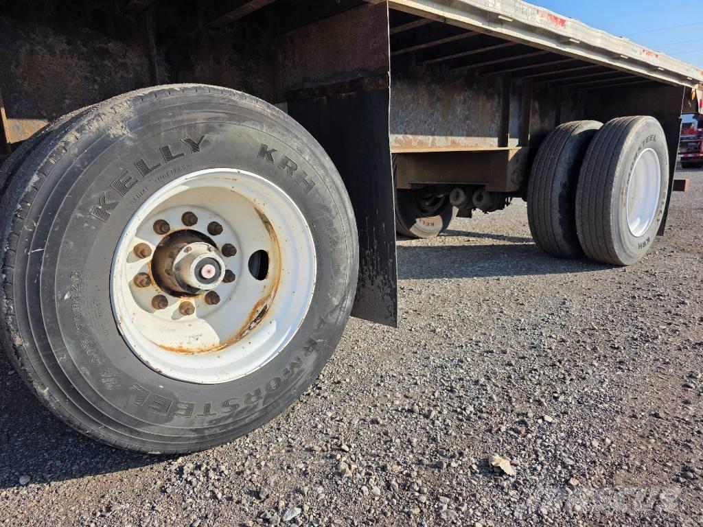 Fontaine 8050 Platós / Ponyvás pótkocsik