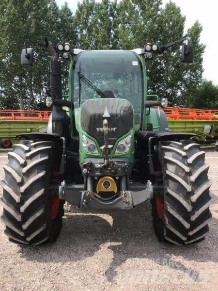 Fendt 516 Vario Traktorok