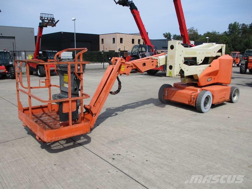 JLG E400 AJPN (745) Kompakt önjáró emelők