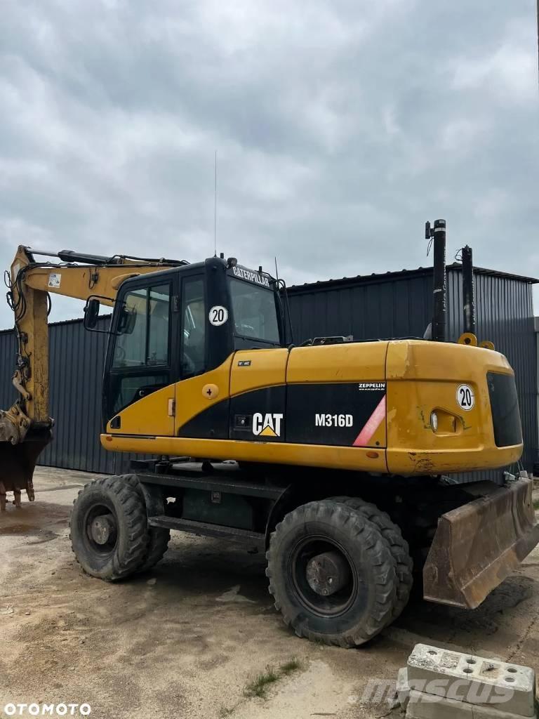 CAT M 316 D Gumikerekes kotrók
