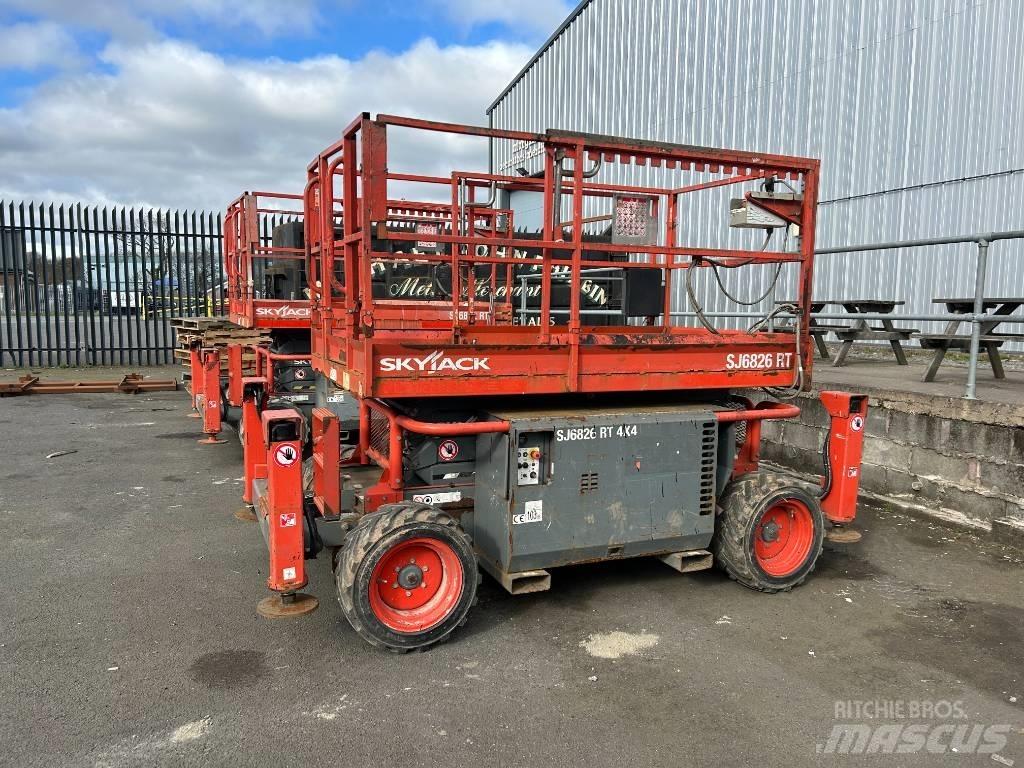 SkyJack SJ 6826 RT Ollós emelők