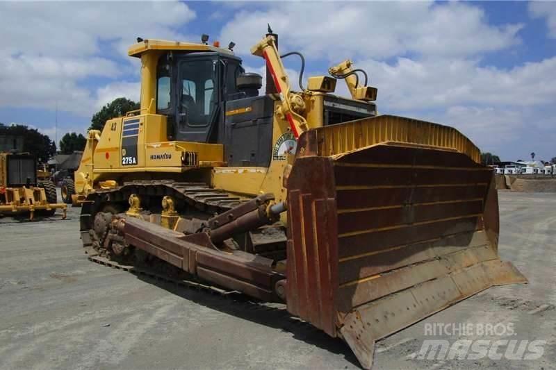 Komatsu D275A-5 lánctalpas dózerek