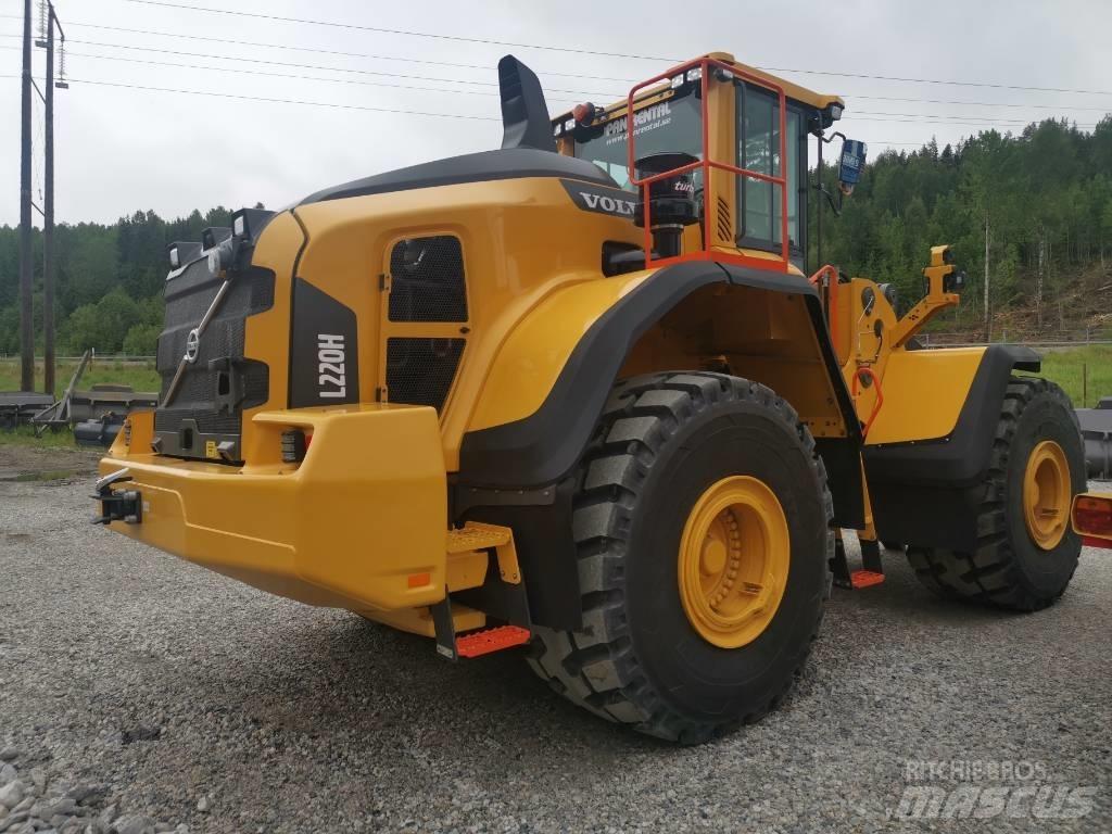 Volvo L220H, UTHYRES Gumikerekes homlokrakodók