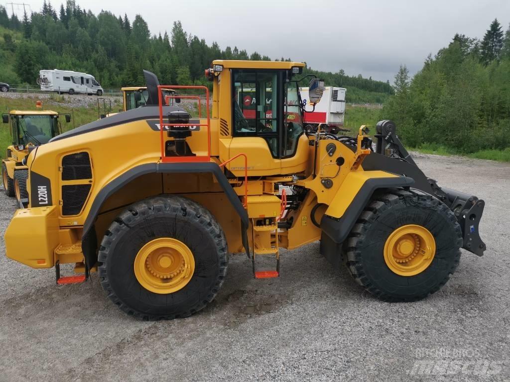 Volvo L220H, UTHYRES Gumikerekes homlokrakodók