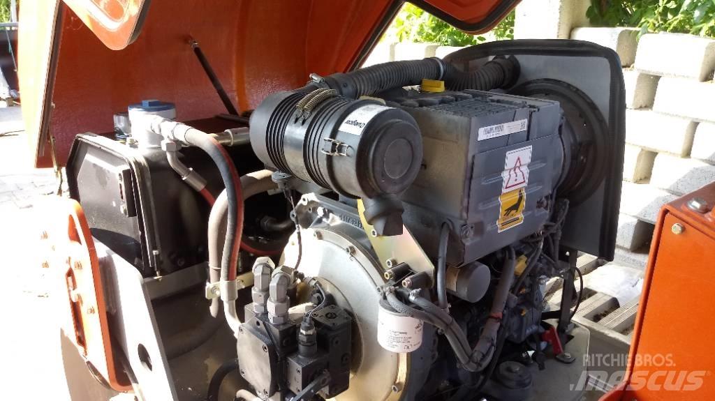 Atlas AW240 Ikerdobos hengerek