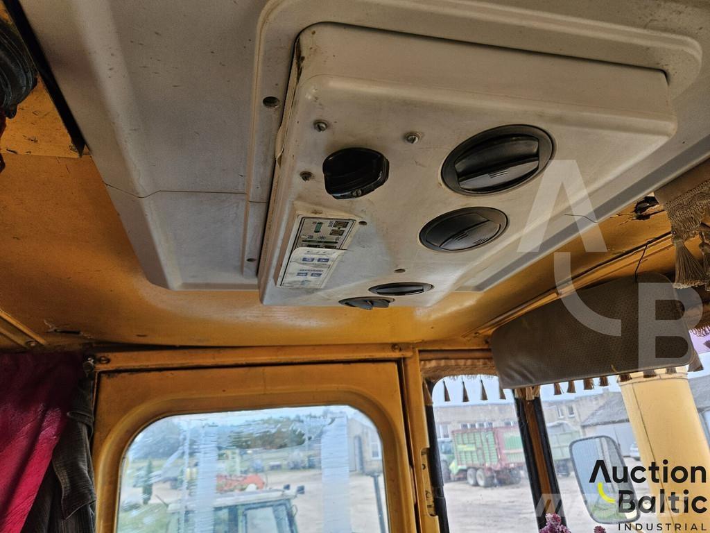  Kirovec K-701 Traktorok