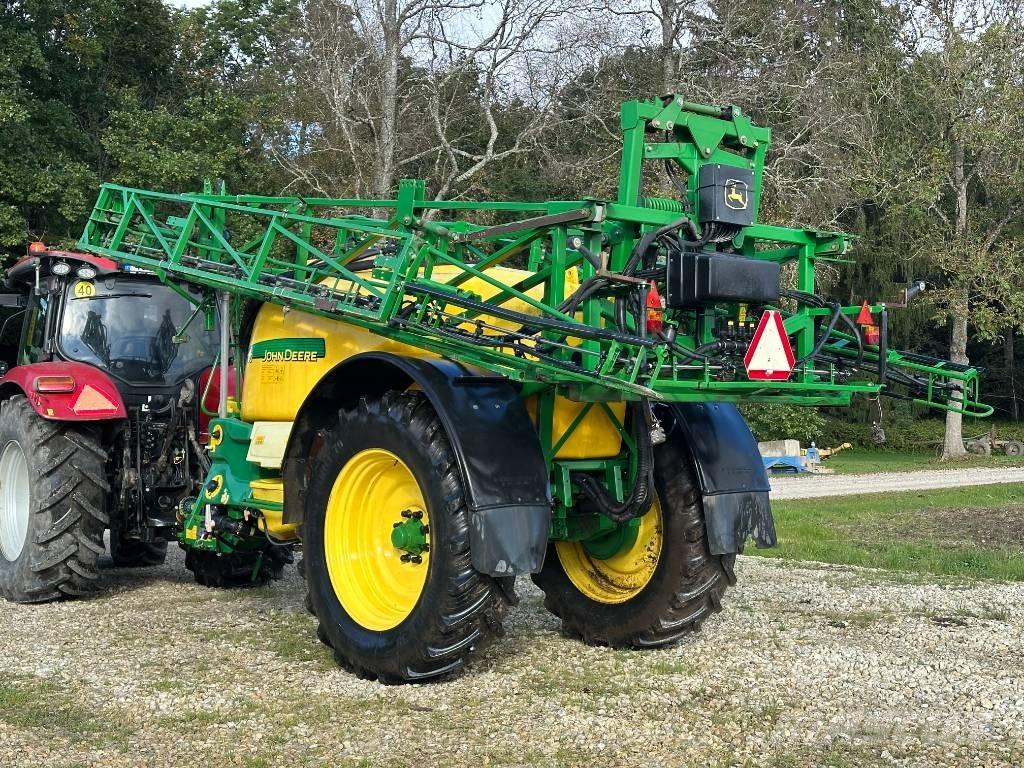 John Deere 740 Vontatott trágyaszórók