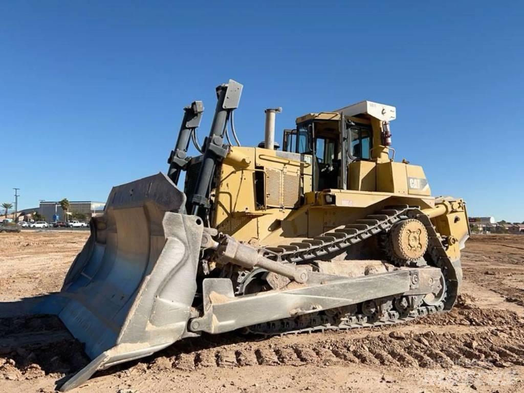 CAT D10R lánctalpas dózerek