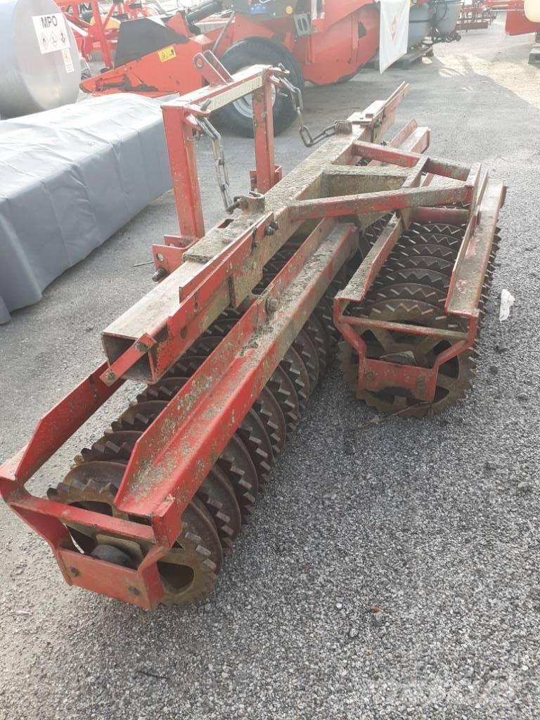 Potila NJ375 Hengerek