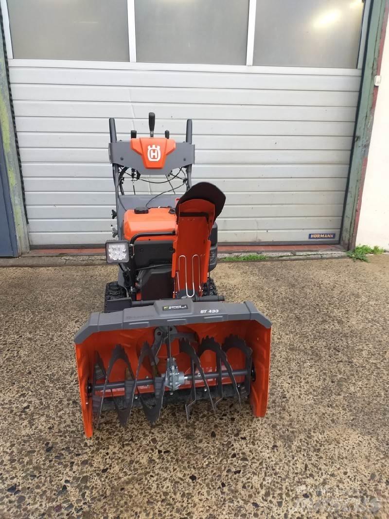 Husqvarna ST420 Hómarók