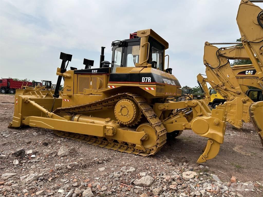 CAT D7R lánctalpas dózerek