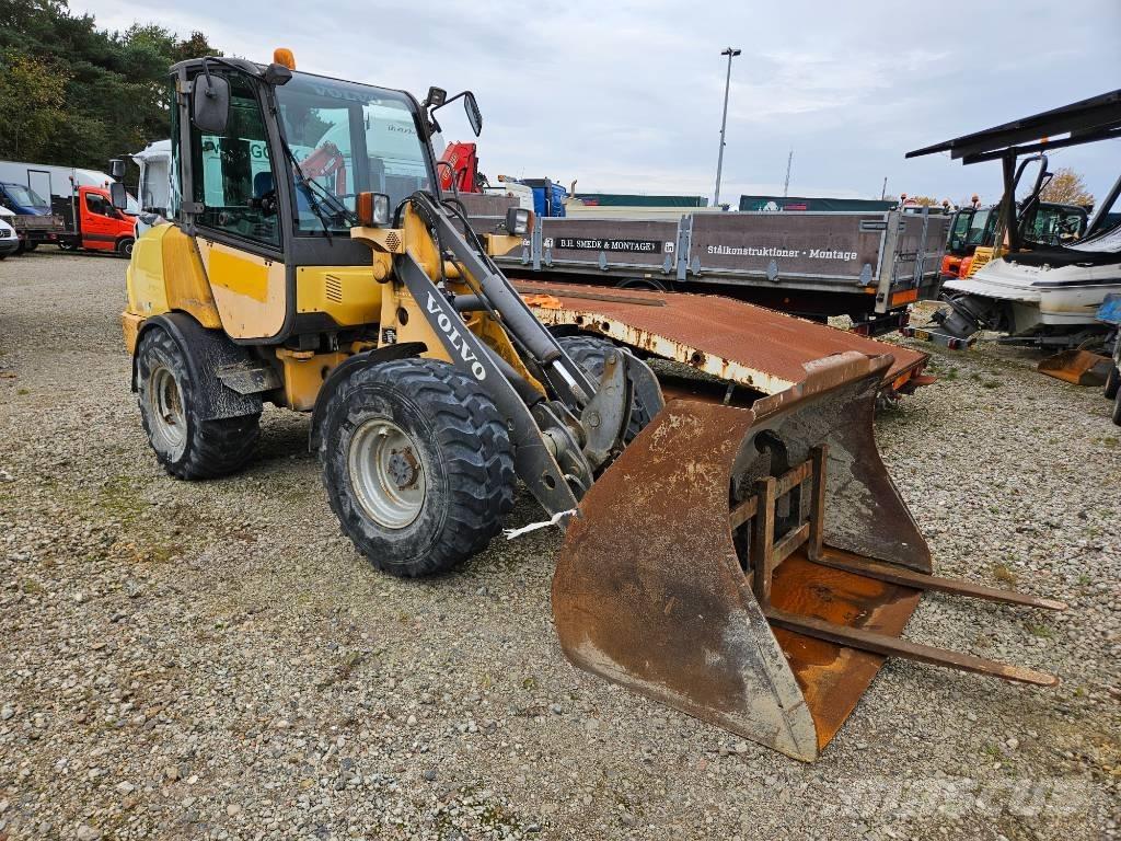 Volvo L 20 B Gumikerekes homlokrakodók