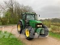 John Deere 6800 Traktorok