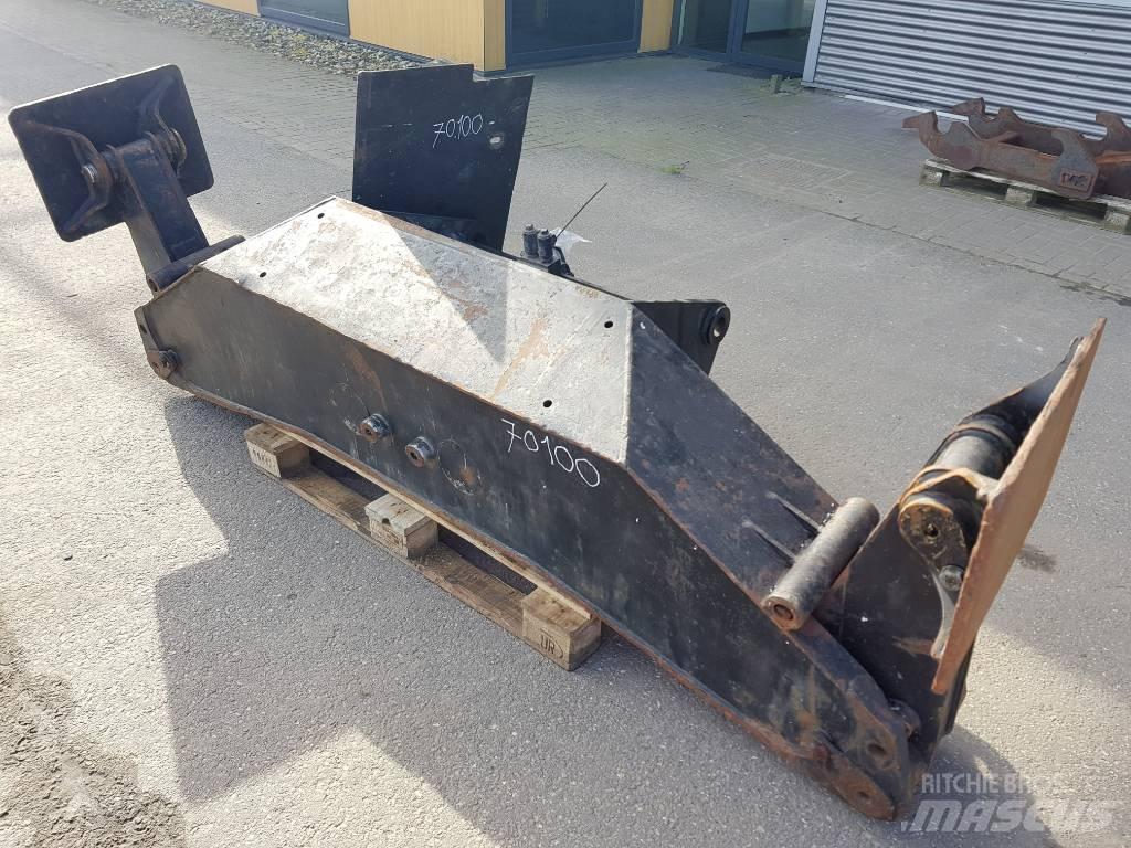 CAT M315C Outriggers Alváz és felfüggesztés