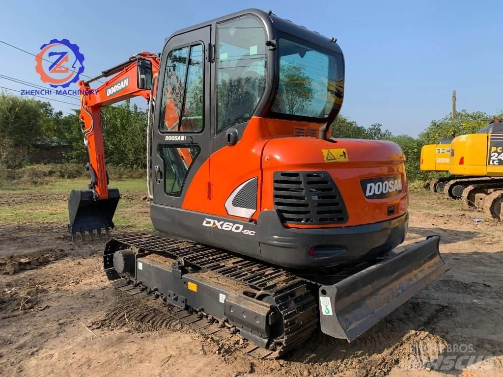Doosan DX 60 Mini kotrók < 7t