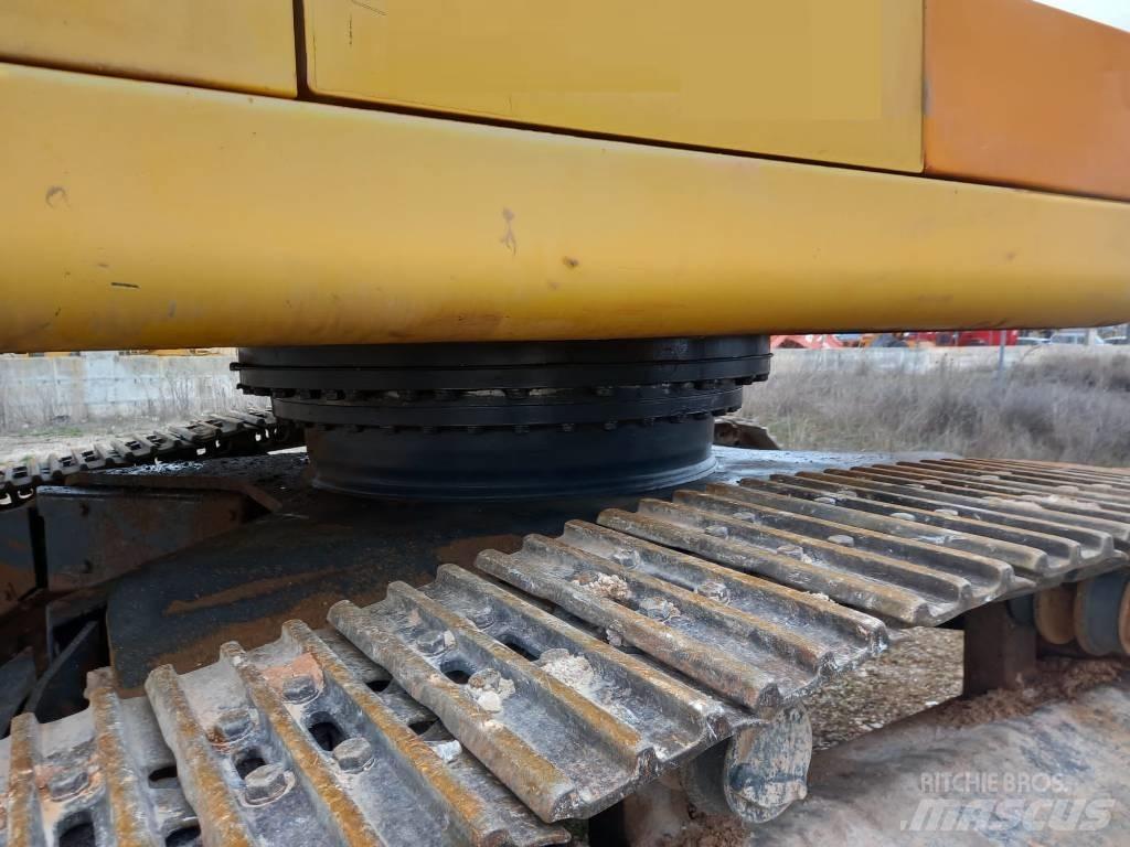 Komatsu PC450LC Lánctalpas kotrók