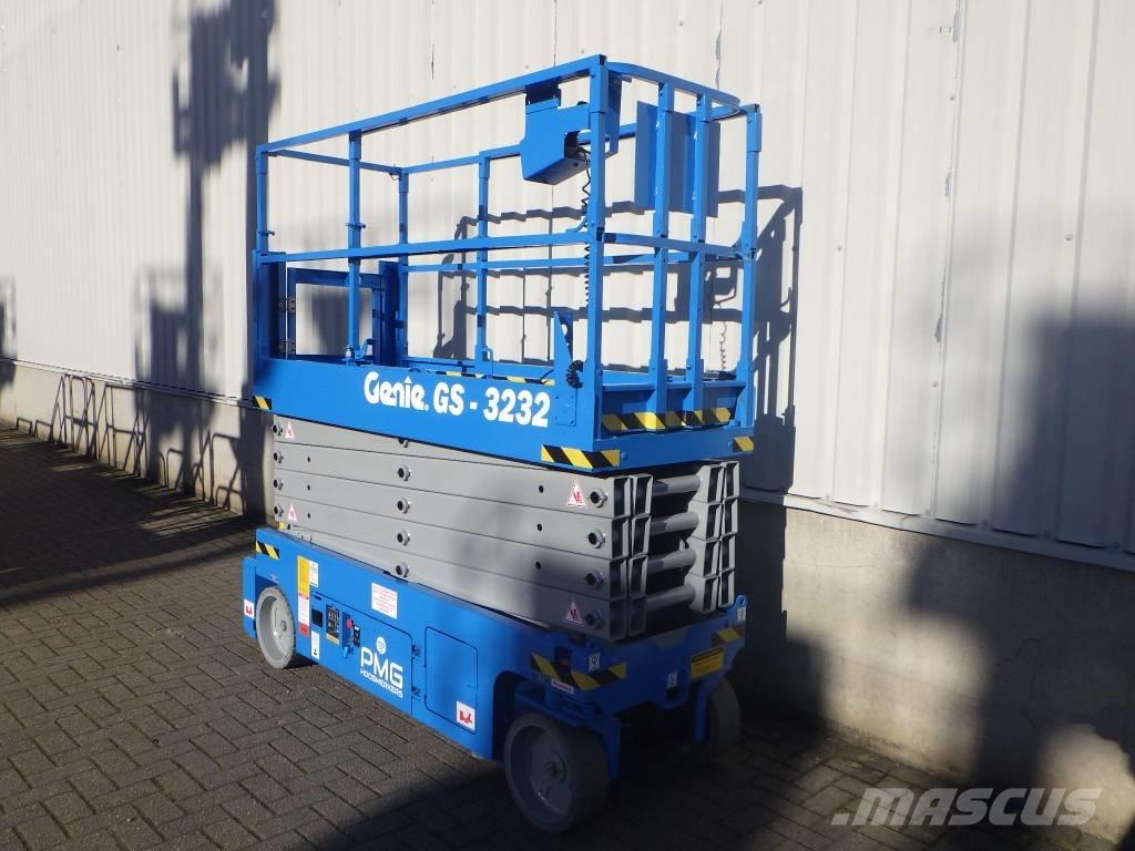 Genie GS3232 Ollós emelők